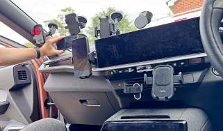 How we phone holders